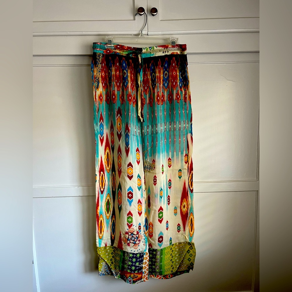 JohnnyWas never worn - NO TAGS size Med silk drawstring pocketed pants